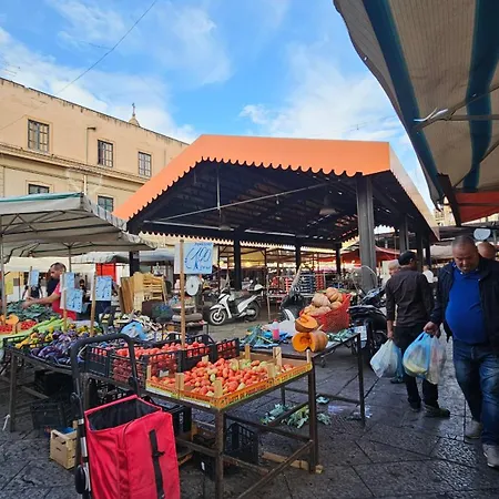 Lägenhet Dietro Ballaro - Palermo