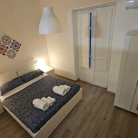 Apartment Dietro Ballaro - *